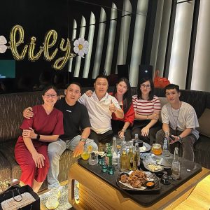 family dining di club black owl PIK